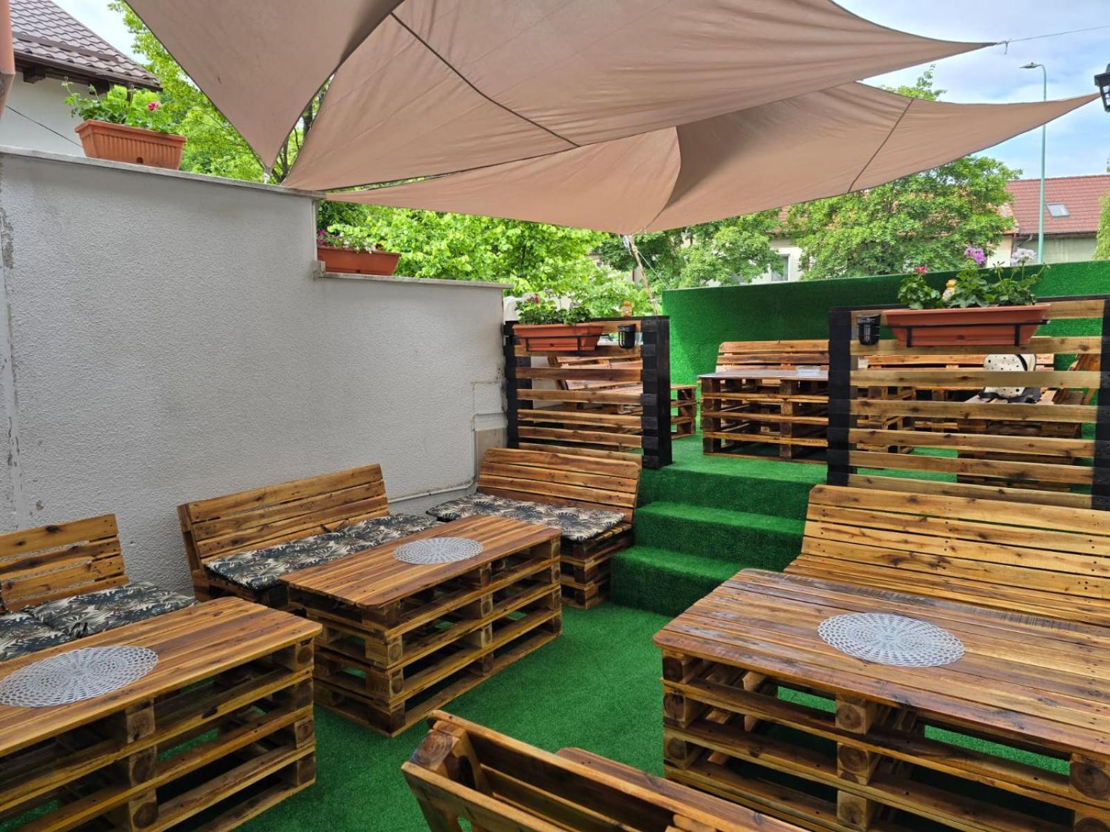 Ambra Room'S Brasov Exterior photo